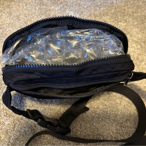 Lululemon Athletica Black Belt Bag - Picture 3 of 3